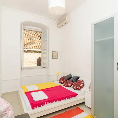 Little Brothers Apartman